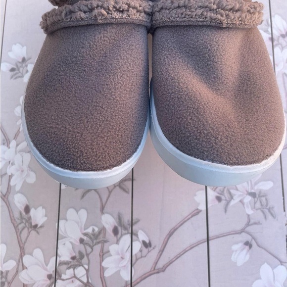 OOcozie mule shoes - Picture 4 of 5